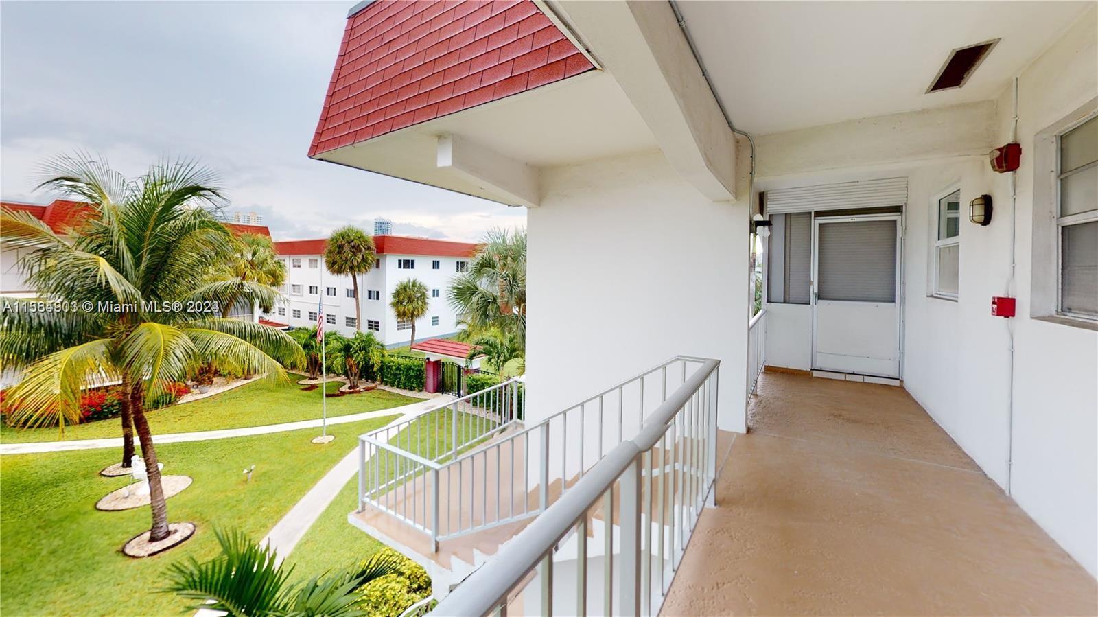 580 Egret Dr 302 Property Photo 10