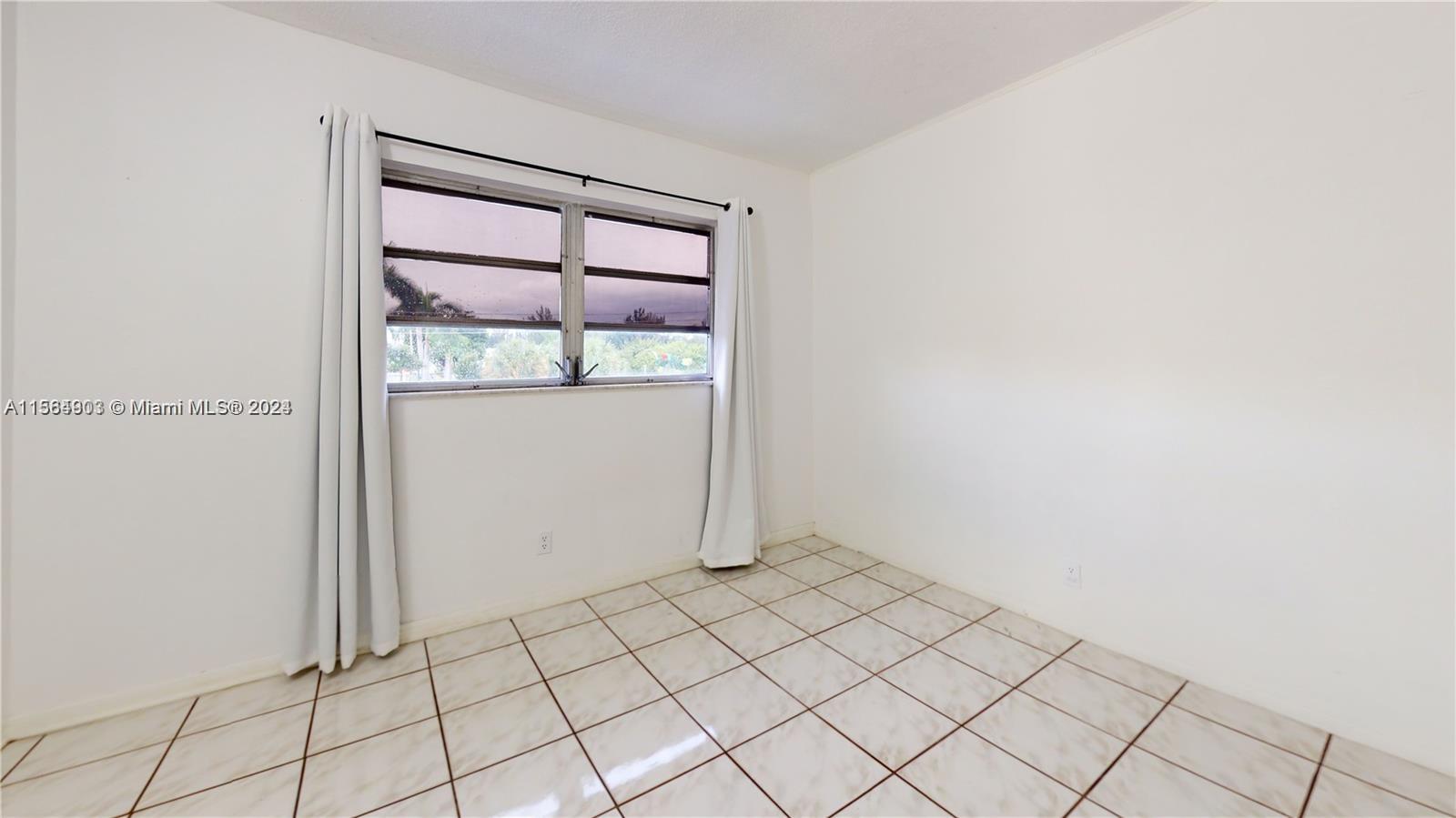 580 Egret Dr 302 Property Photo 22