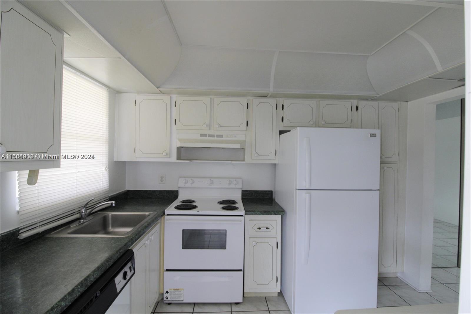 580 Egret Dr 302 Property Photo 28