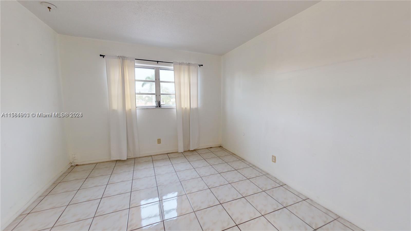 580 Egret Dr 302 Property Photo 30