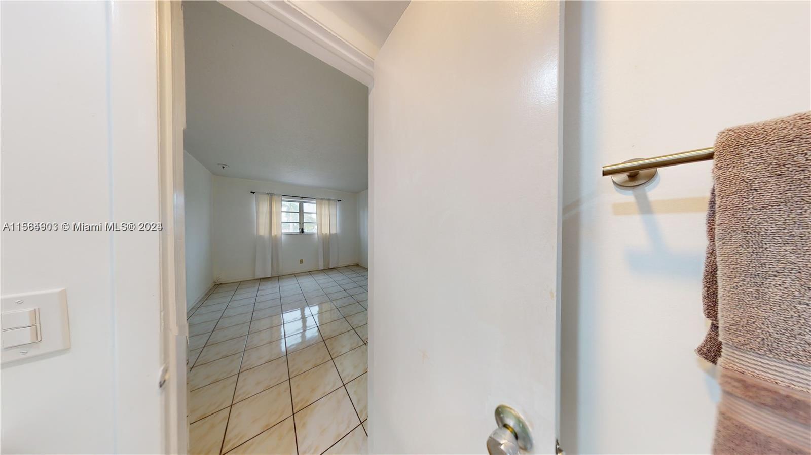 580 Egret Dr 302 Property Photo 32