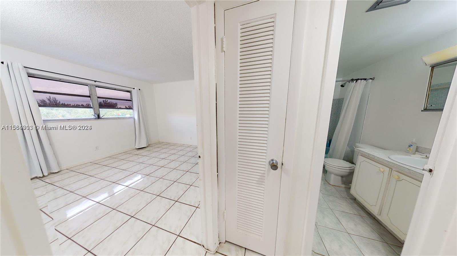 580 Egret Dr 302 Property Photo 35