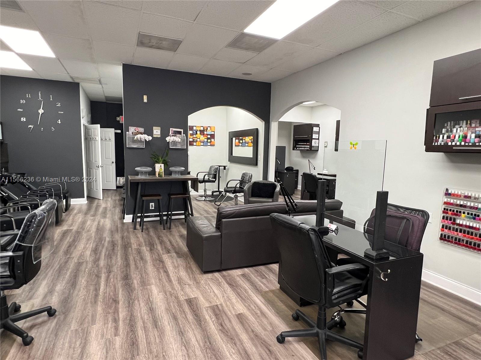 Hair Salon & Nails On Us-1 Property Photo 1