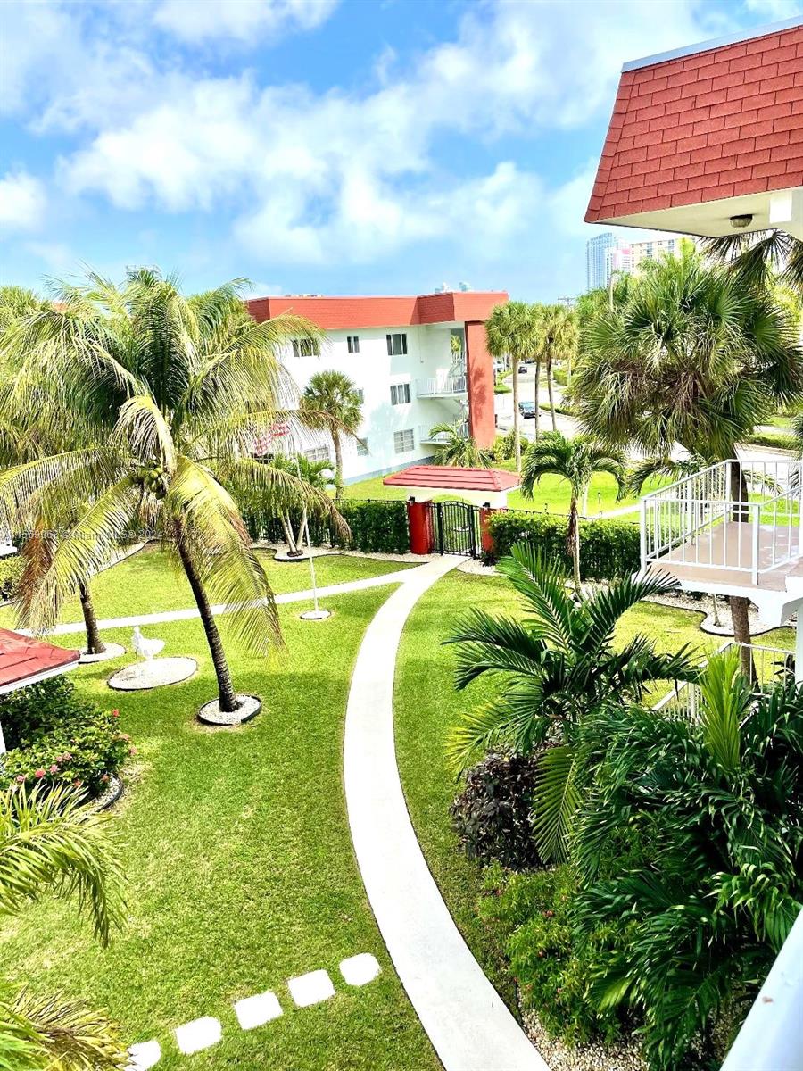 580 Egret Dr 308 Property Photo 1
