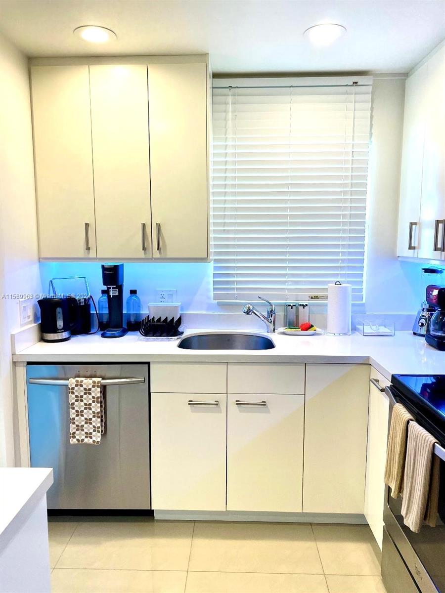 580 Egret Dr 308 Property Photo 7