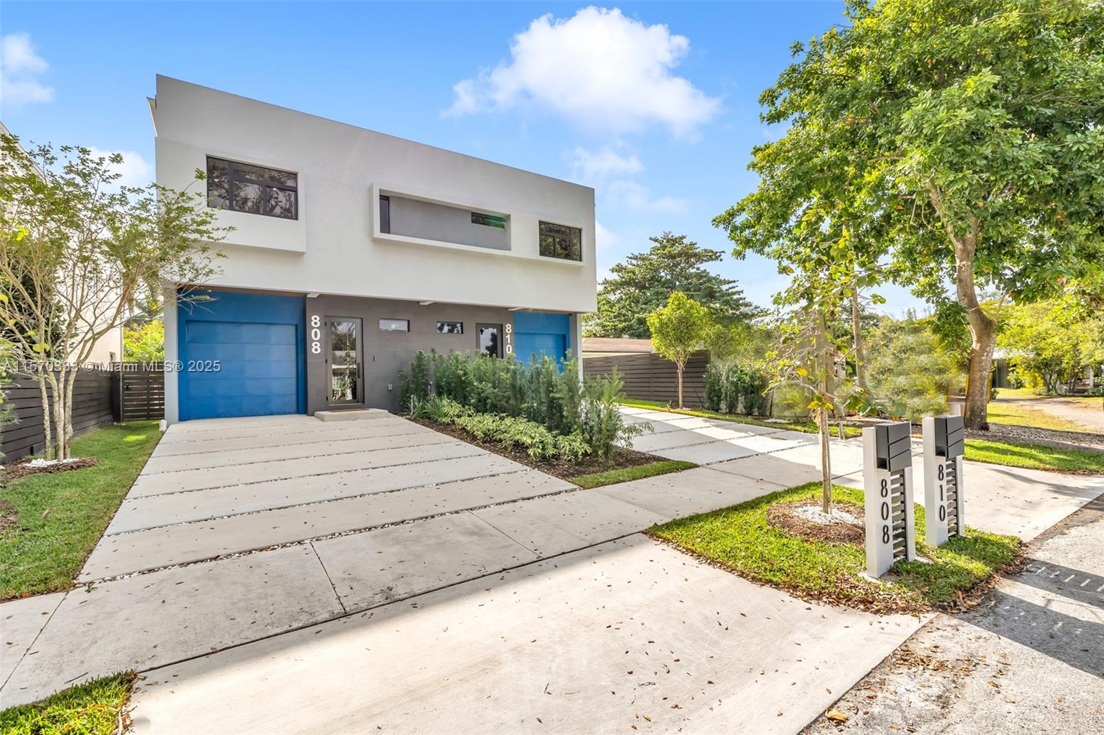 808 SW 9th St 808-A Property Photo 1