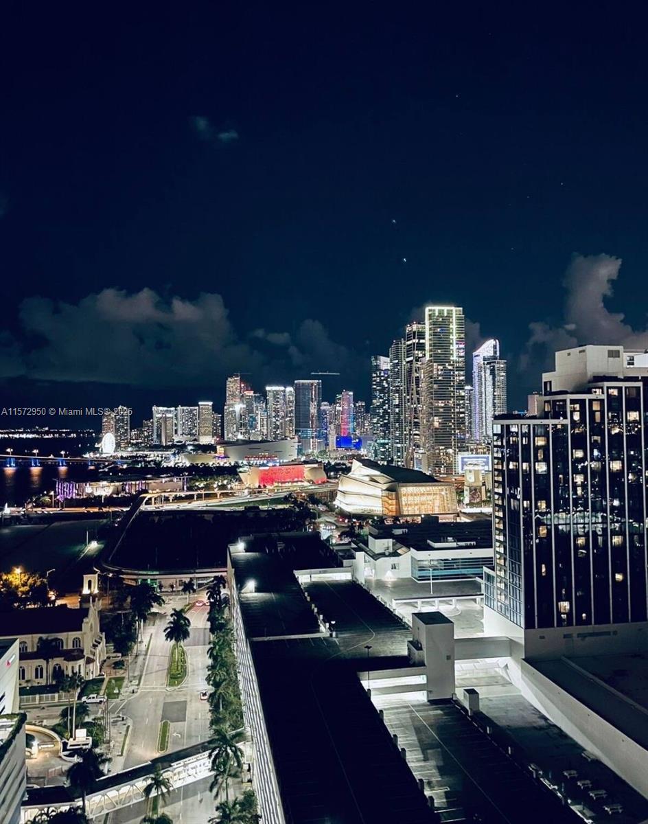 1750 N Bayshore Dr 2710 Property Photo 1