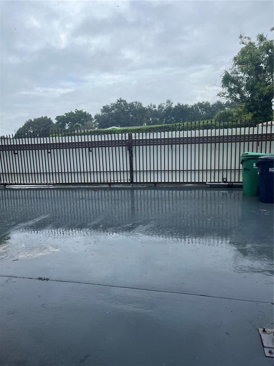 19790 Sw 242nd St Property Photo 2