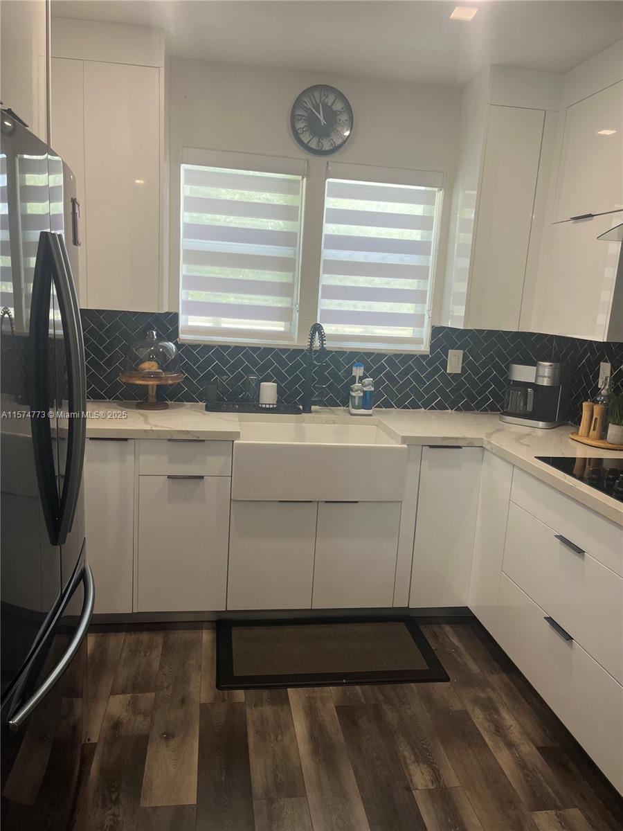 19790 Sw 242nd St Property Photo 6