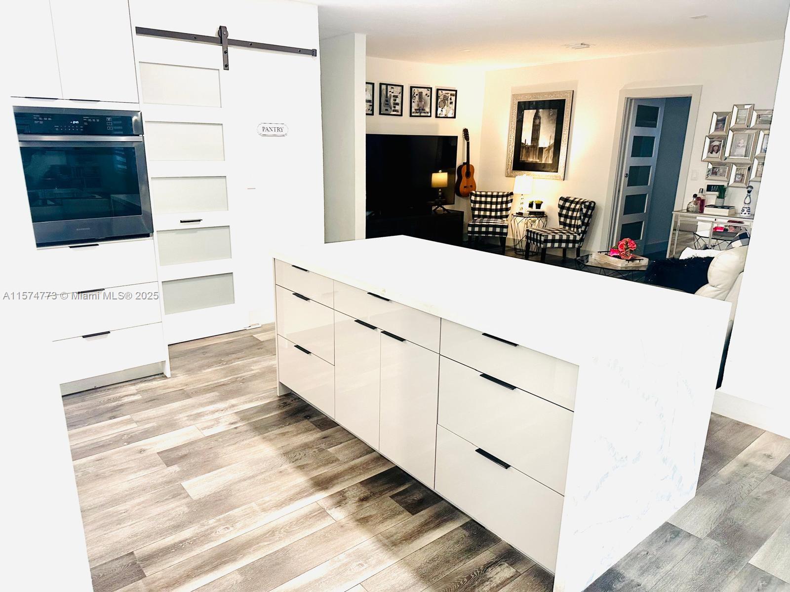 19790 Sw 242nd St Property Photo 8