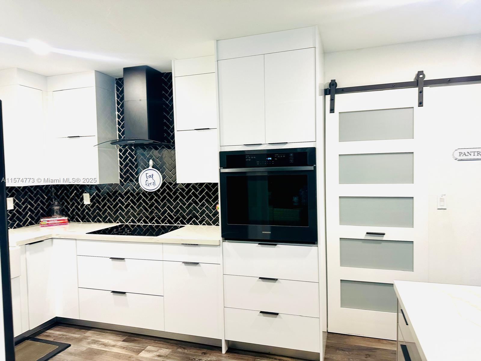 19790 Sw 242nd St Property Photo 9