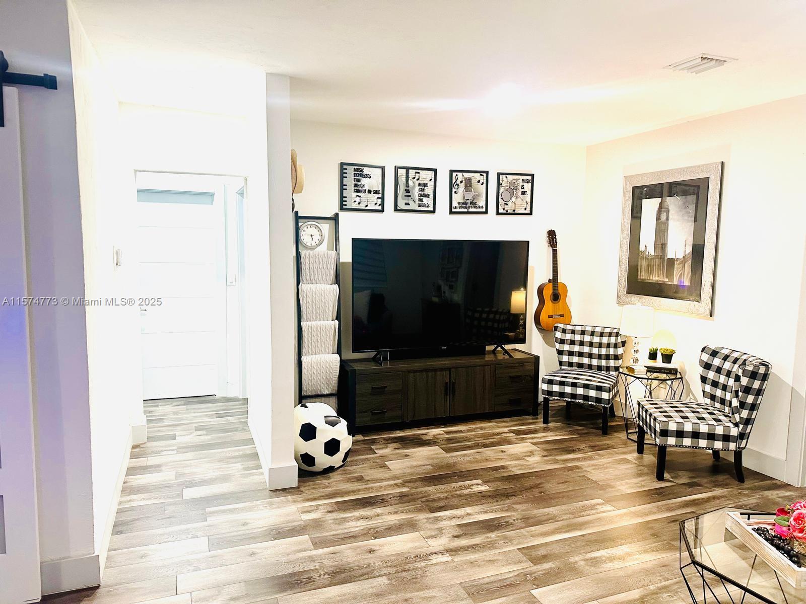 19790 Sw 242nd St Property Photo 17