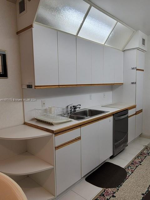 1000 W Island Blvd 1511 Property Photo 10