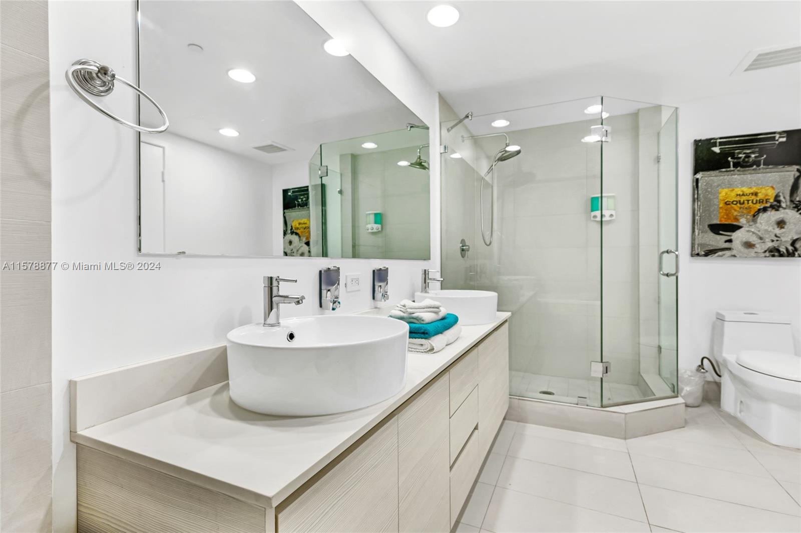 2600 E Hallandale Beach Blvd T3302 Property Photo 17