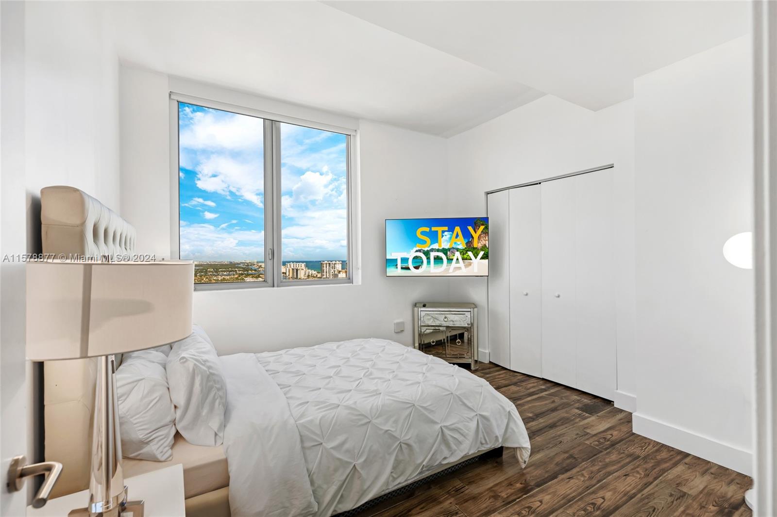 2600 E Hallandale Beach Blvd T3302 Property Photo 18