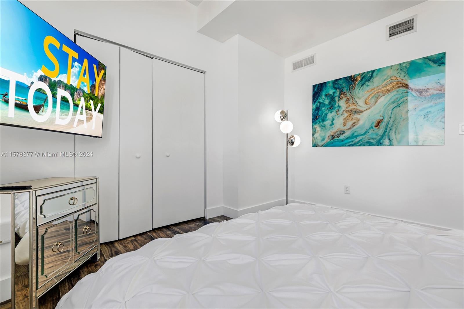 2600 E Hallandale Beach Blvd T3302 Property Photo 20