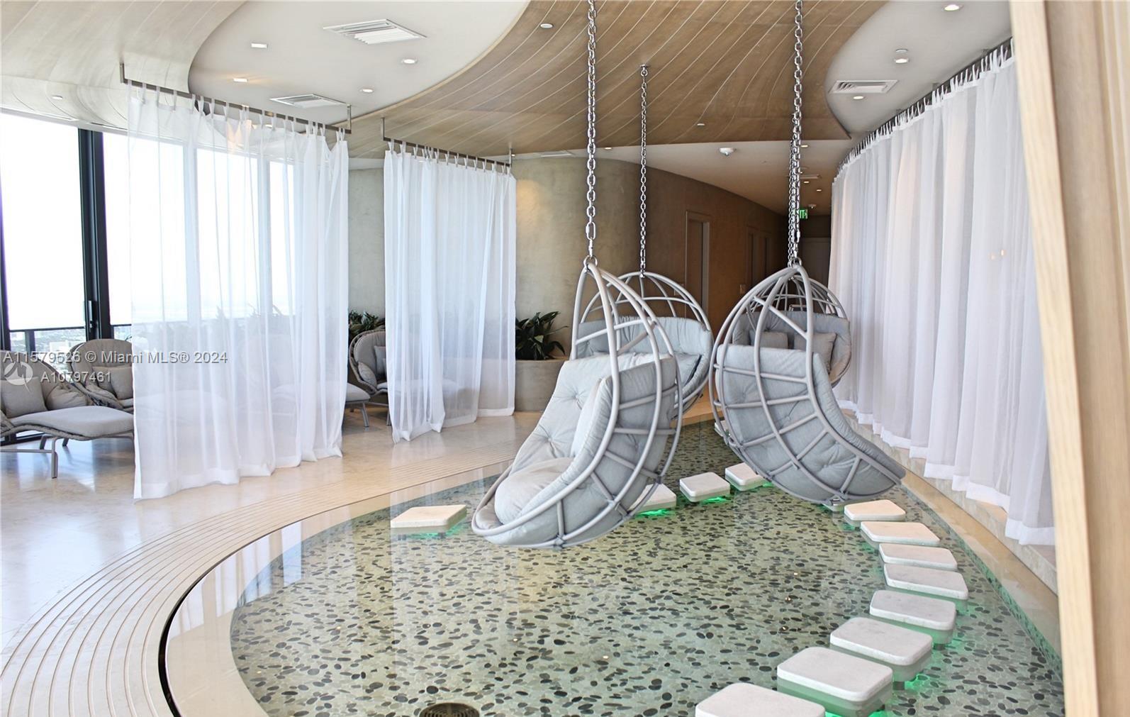 1000 Brickell Plz 1811 Property Photo 19