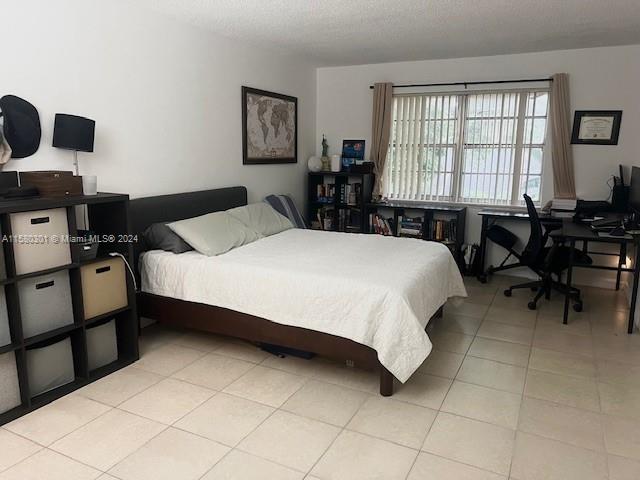 9974 N Kendall Dr 1033 Property Photo 11