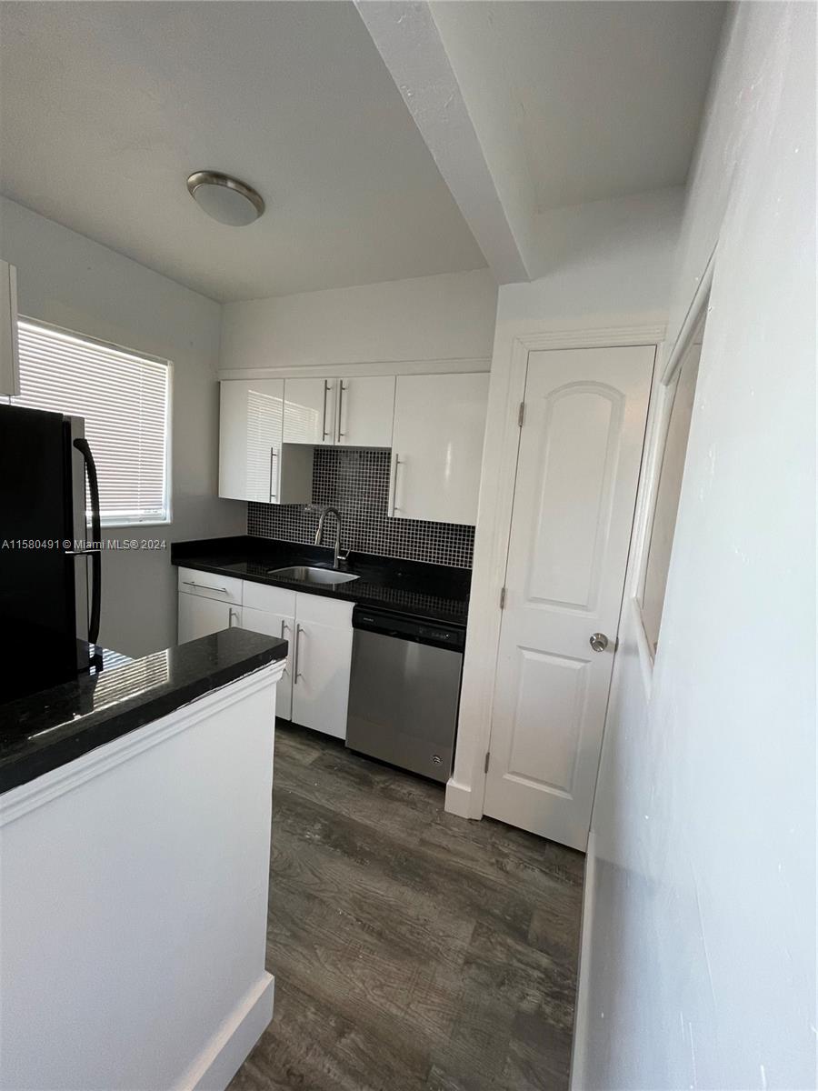 760 Jefferson Ave 11 Property Photo 8