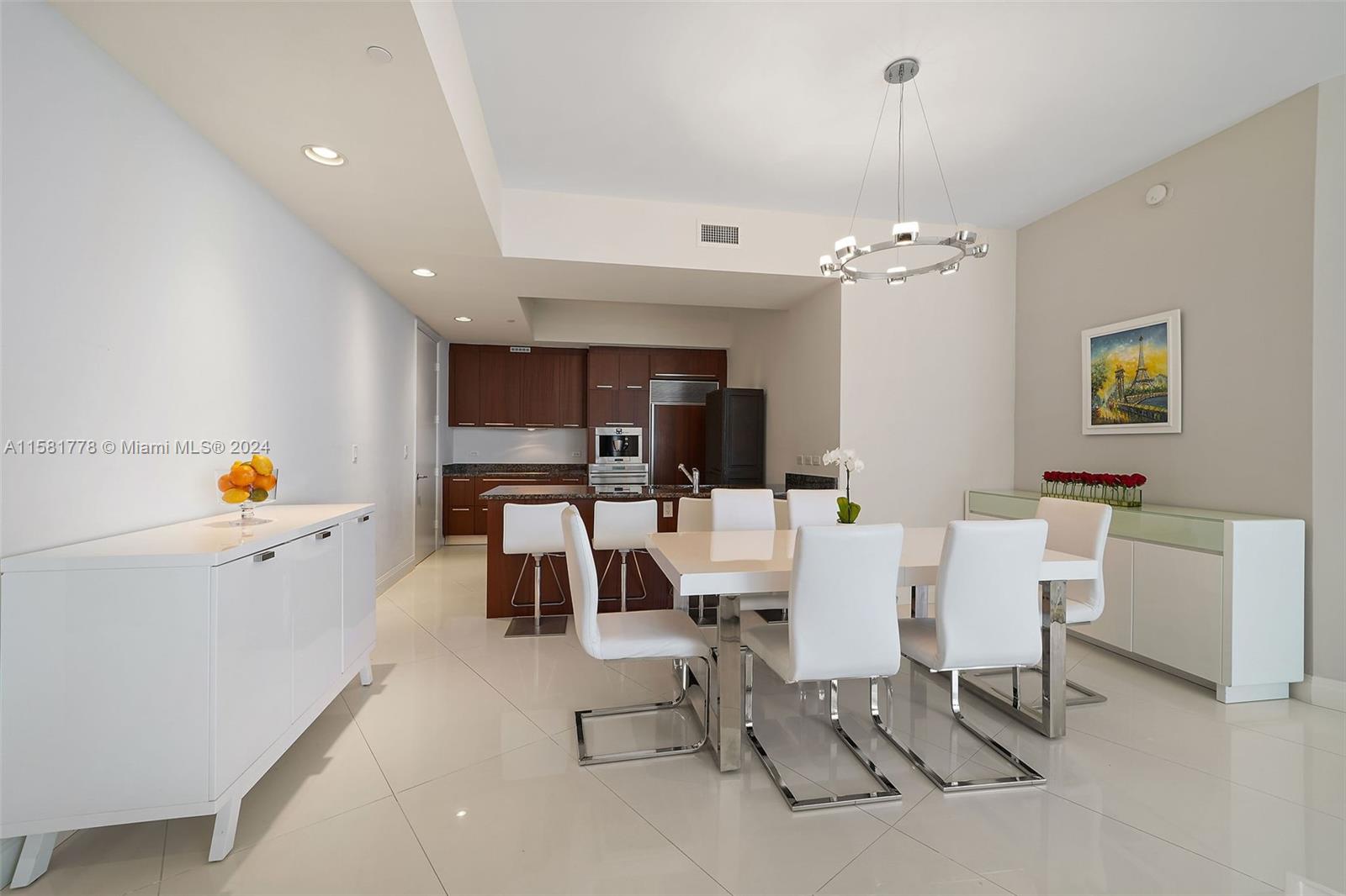 A11581778 Property Photo 4