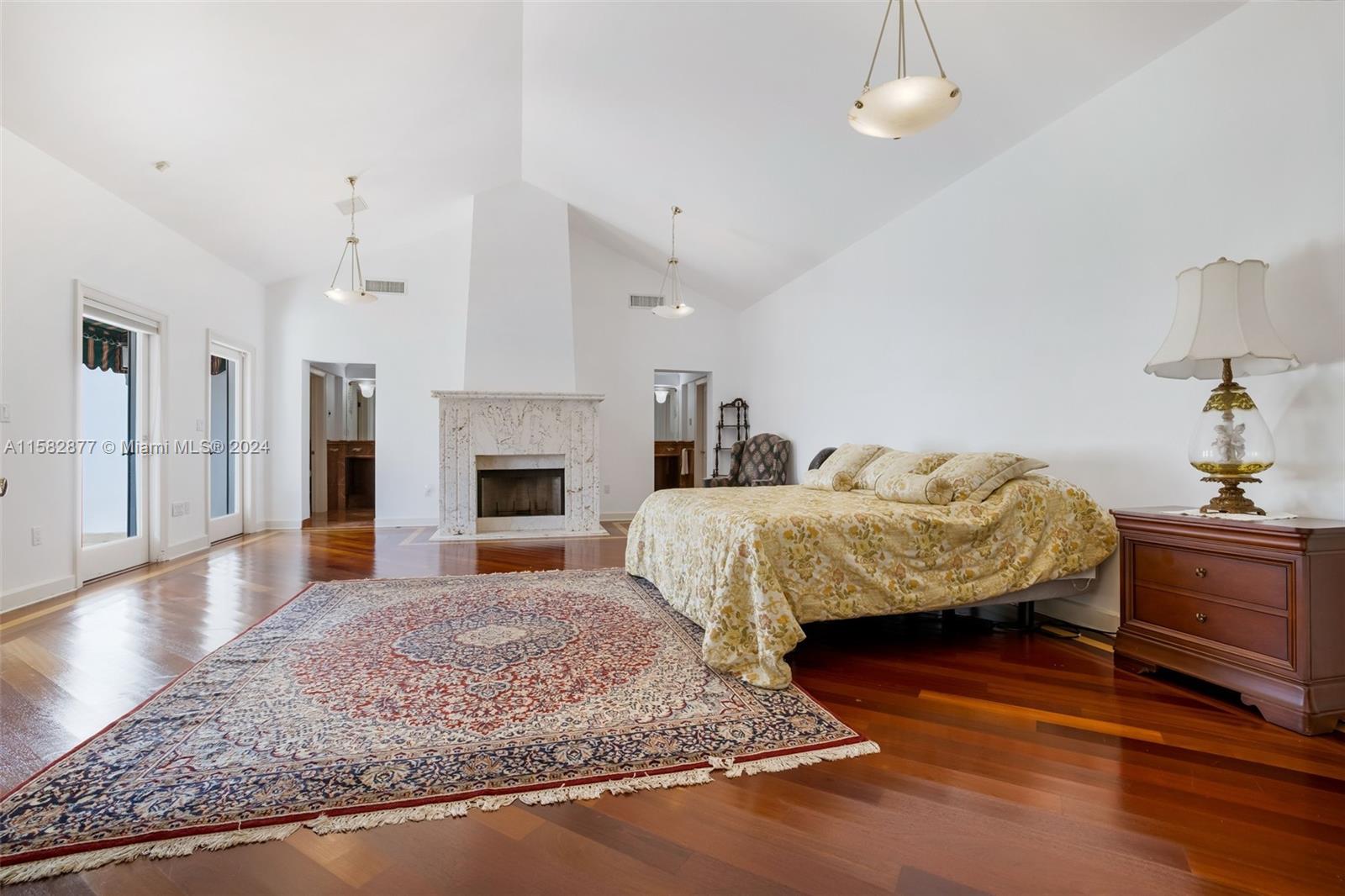 431 Costanera Rd Property Photo 14