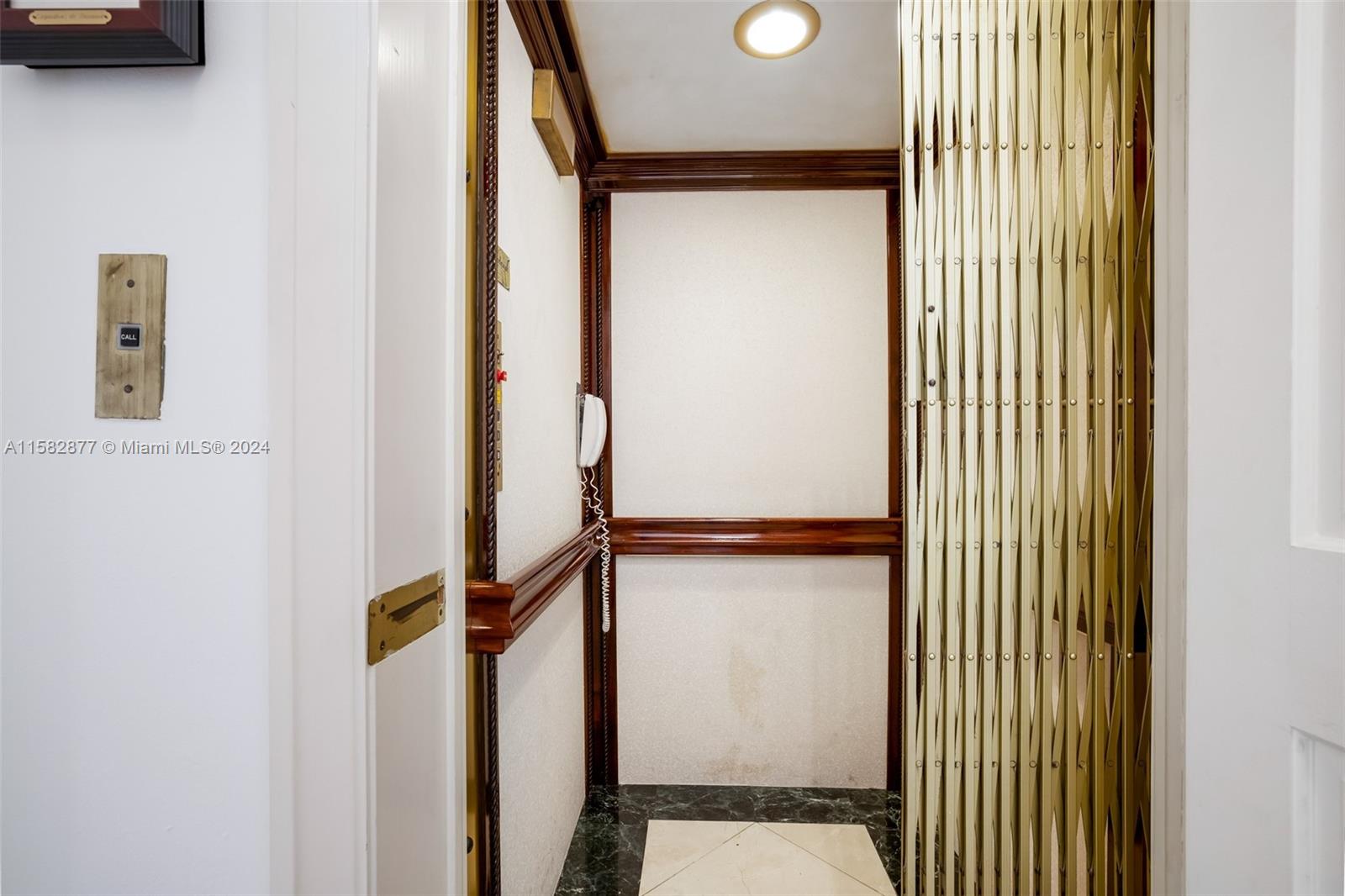 431 Costanera Rd Property Photo 17