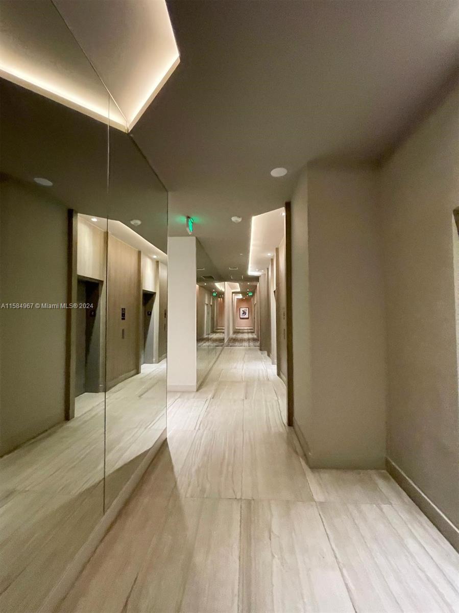 4010 S Ocean Dr R504 Property Photo 11