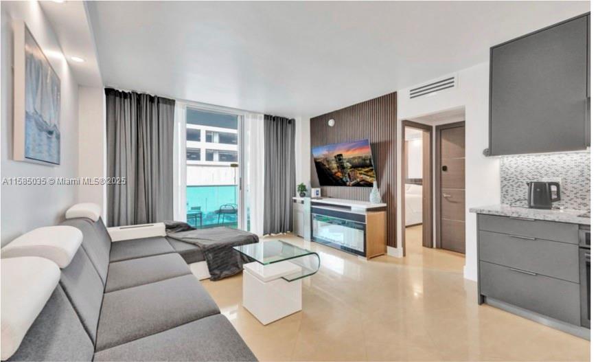 4001 S Ocean Dr 3l Property Photo 8