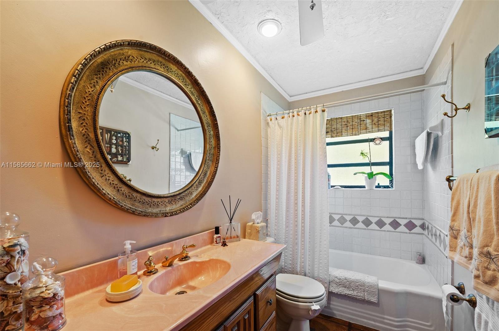 8205 Sw 136th St Property Photo 34