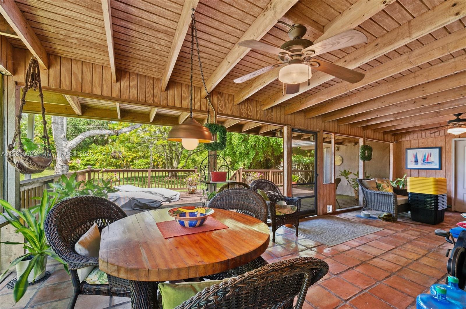 8205 Sw 136th St Property Photo 36