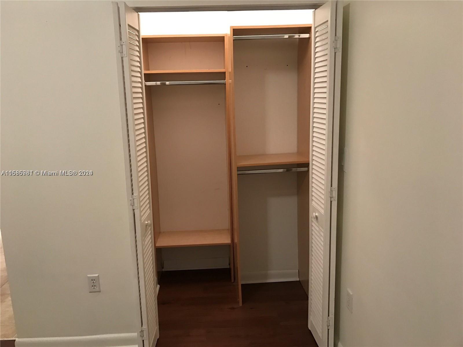 7355 Sw 89th St 420n Property Photo 6