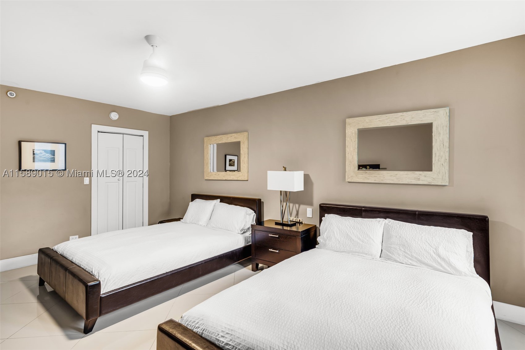 2301 Collins Ave 325 Property Photo 19