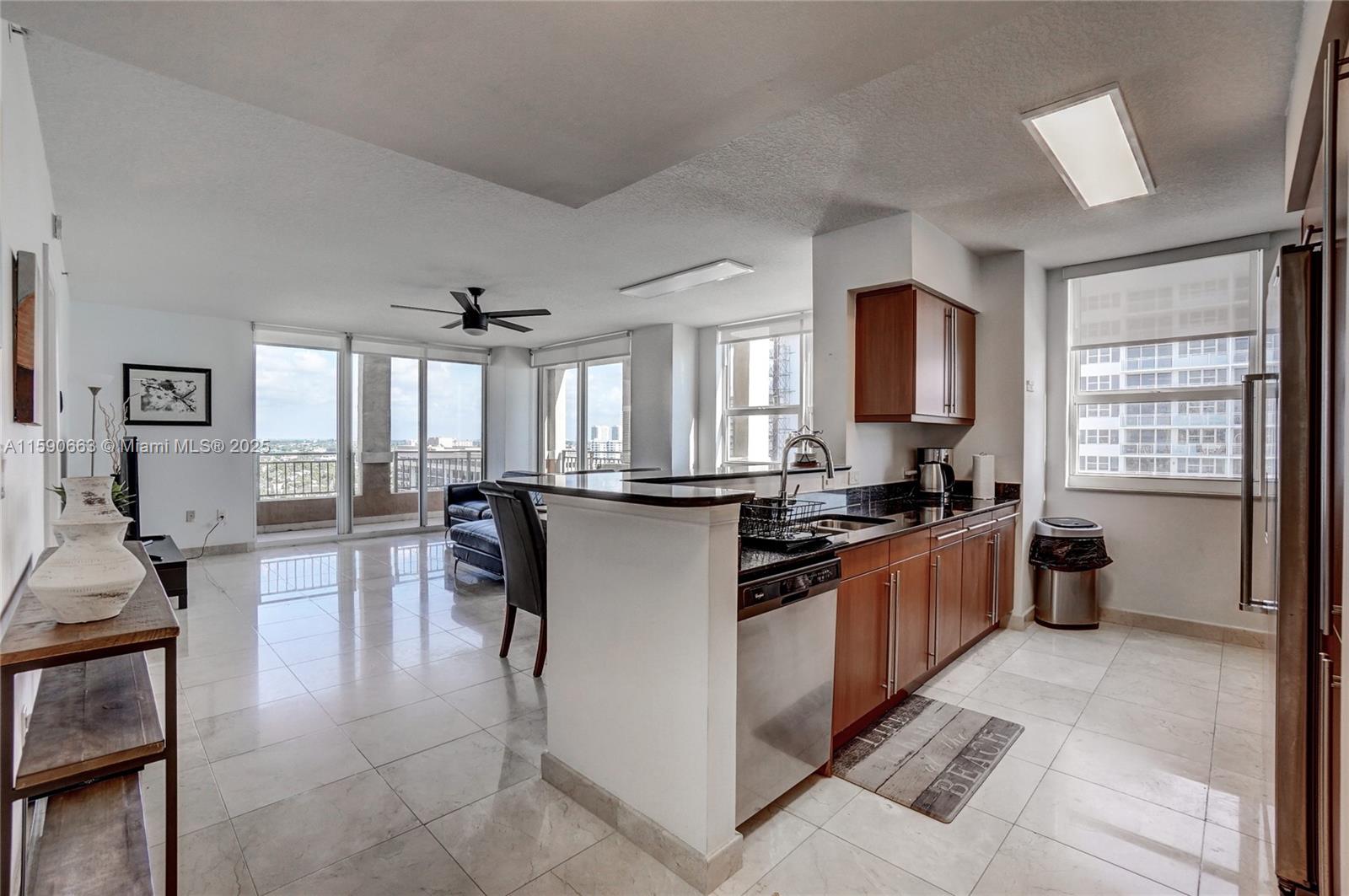 2080 S Ocean Dr 1702 Property Photo 8