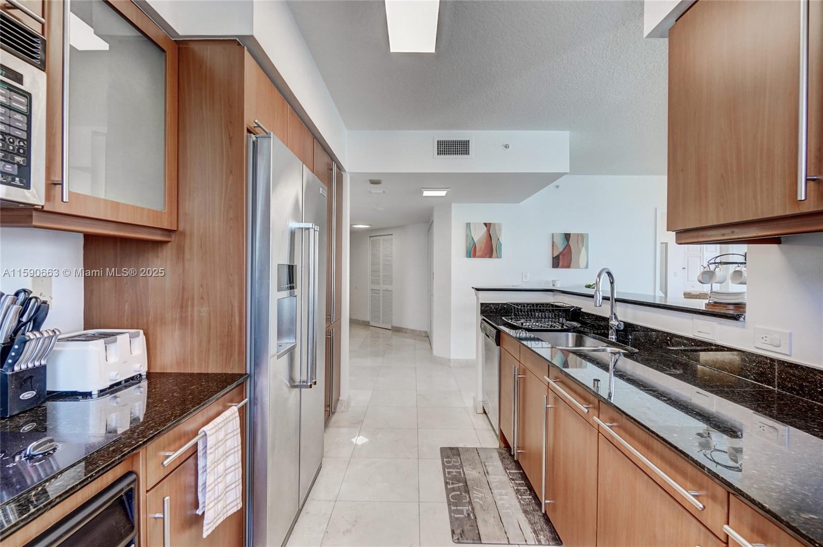 2080 S Ocean Dr 1702 Property Photo 12