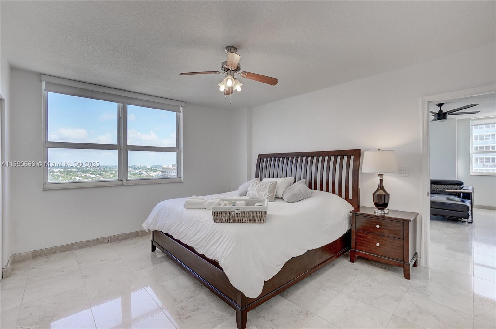 2080 S Ocean Dr 1702 Property Photo 17
