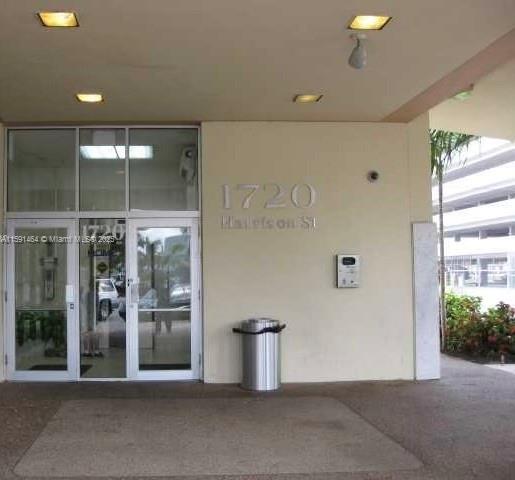 1720 Harrison St 8c Property Photo 2