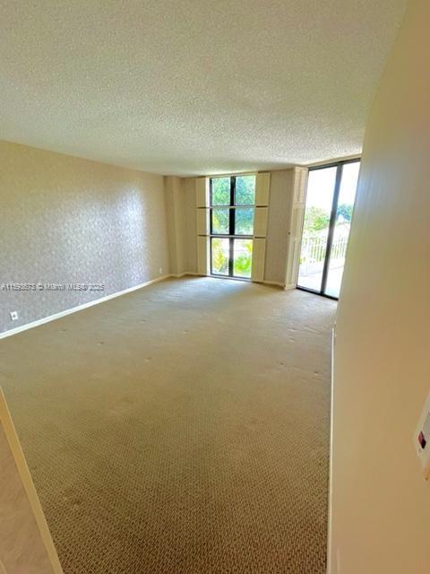 1000 Quayside Te 410 Property Photo 11