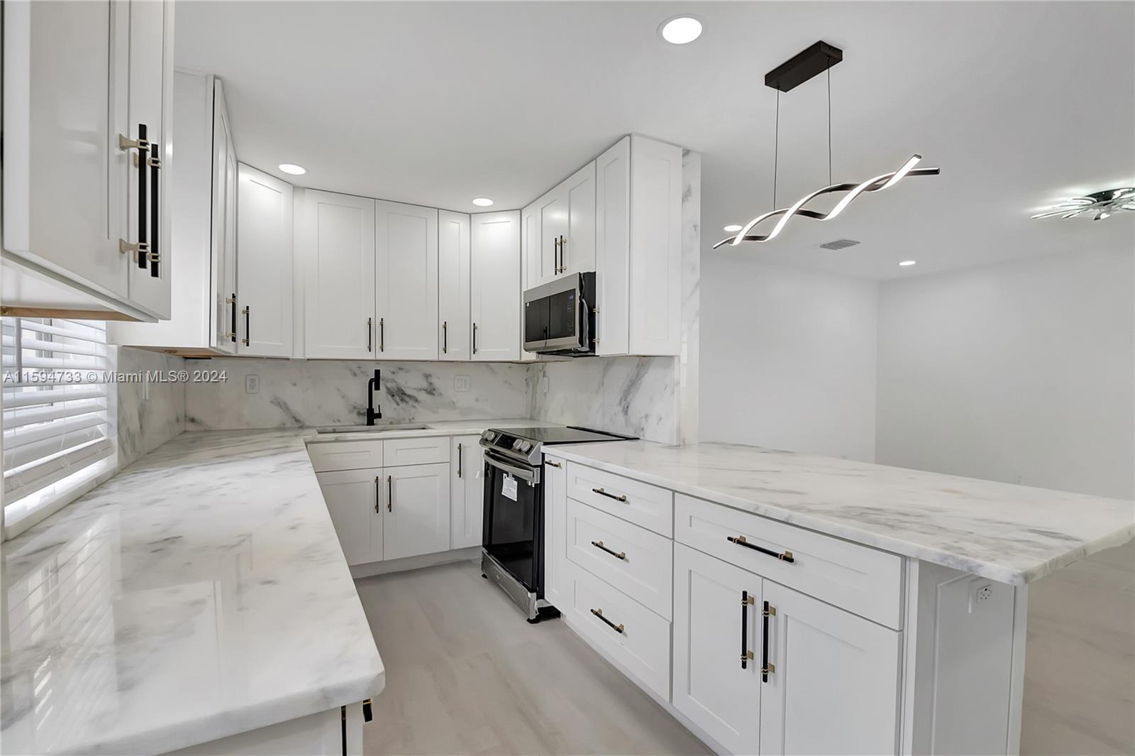 708 Normandy O 708 Property Photo 14