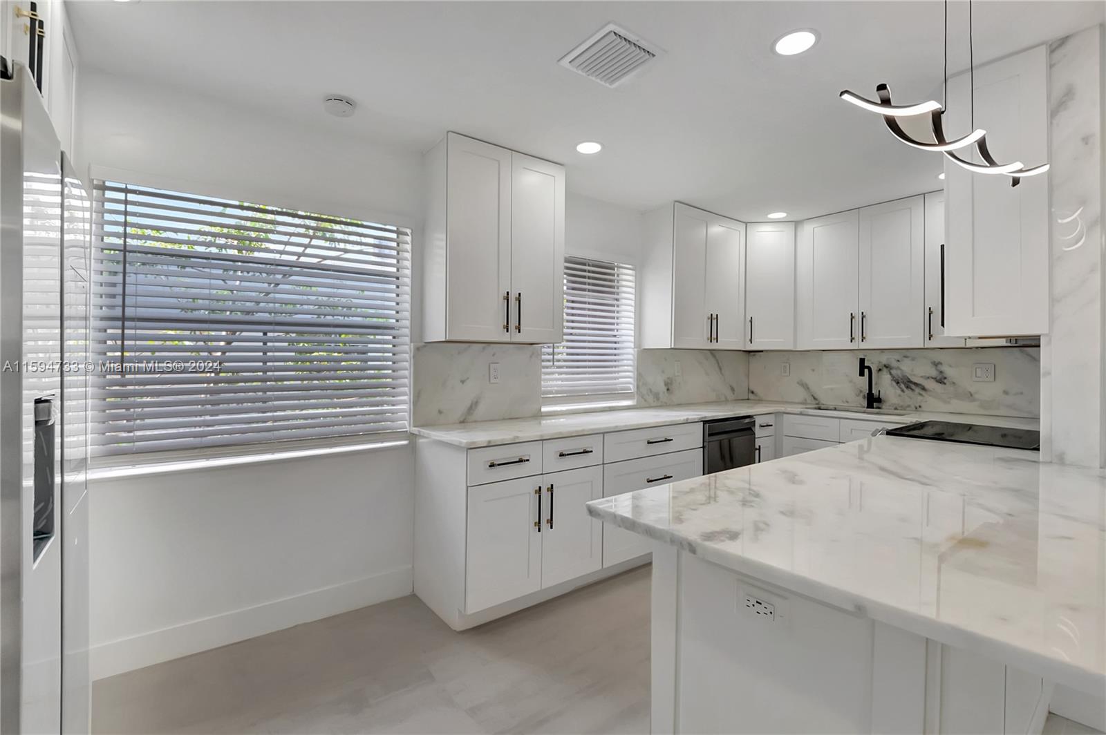 708 Normandy O 708 Property Photo 19
