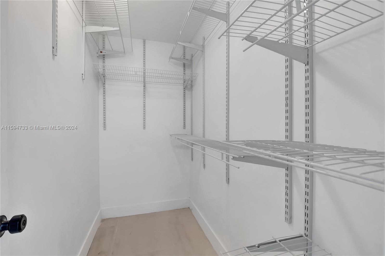708 Normandy O 708 Property Photo 28