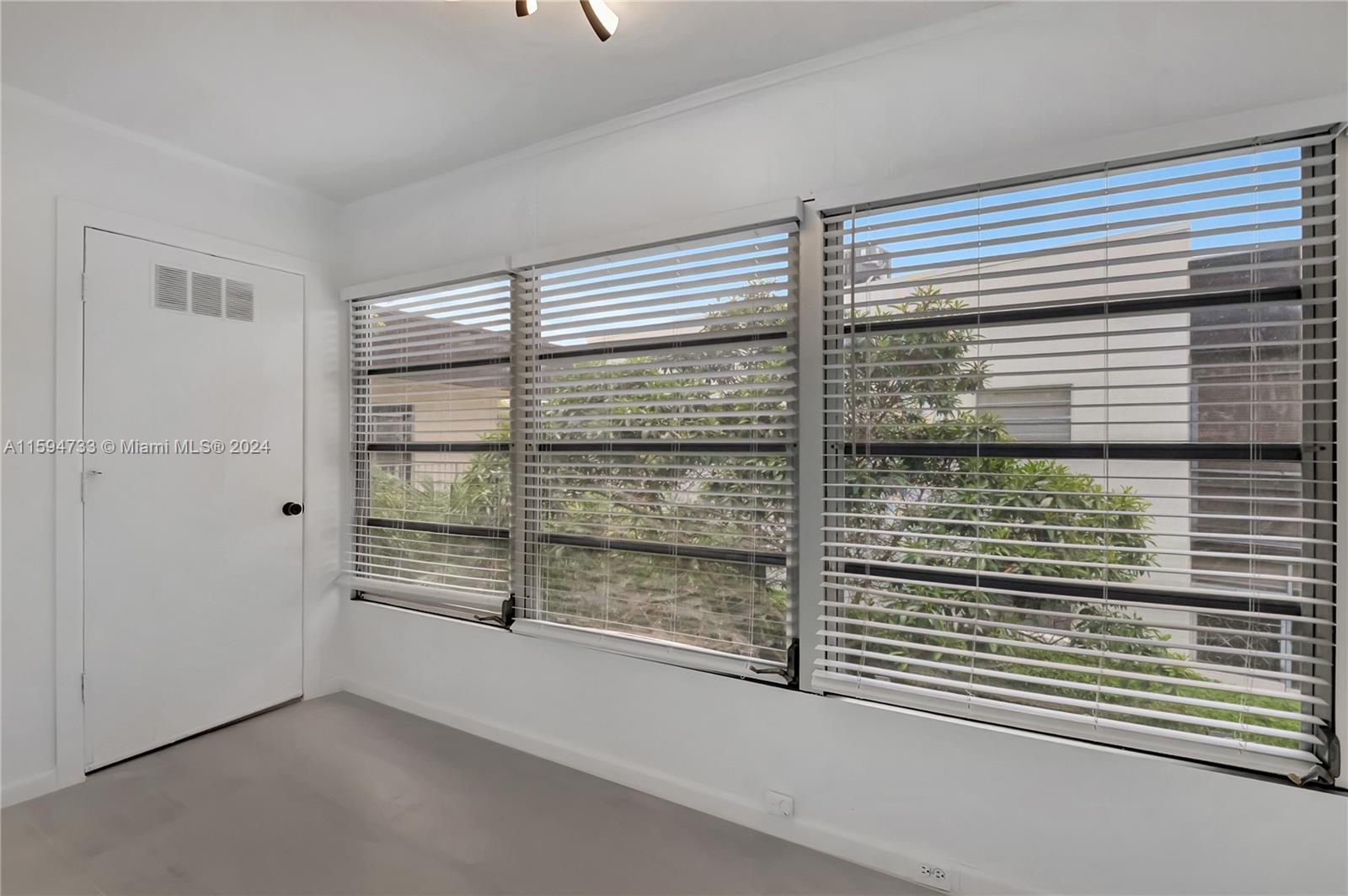 708 Normandy O 708 Property Photo 30