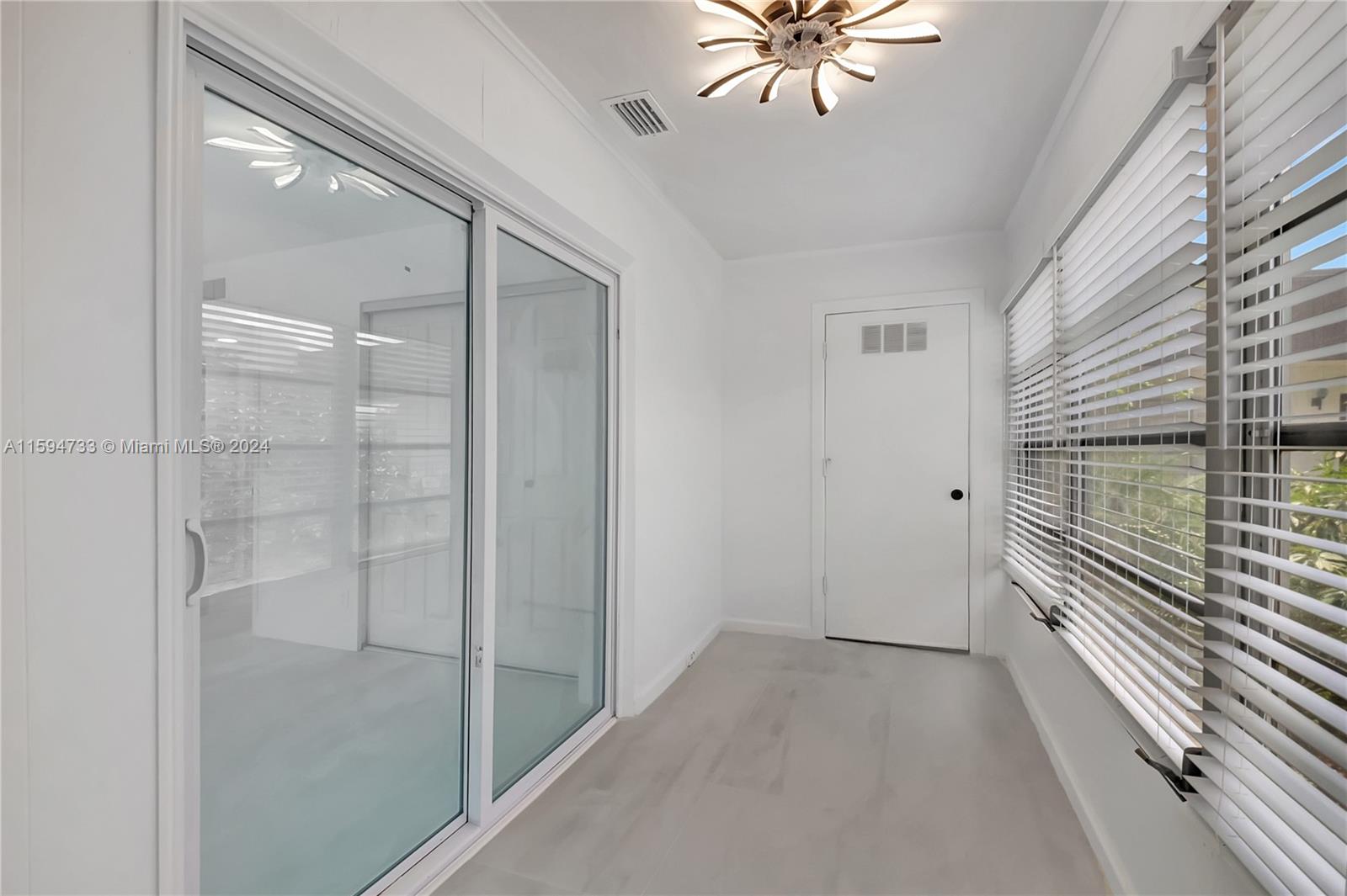 708 Normandy O 708 Property Photo 32