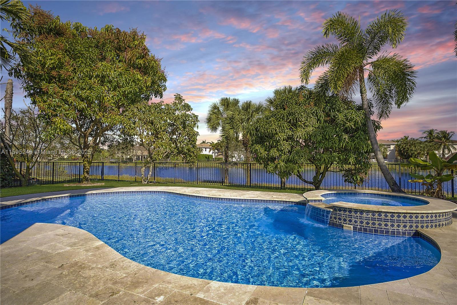 152 Umbrella Pl Property Photo 3