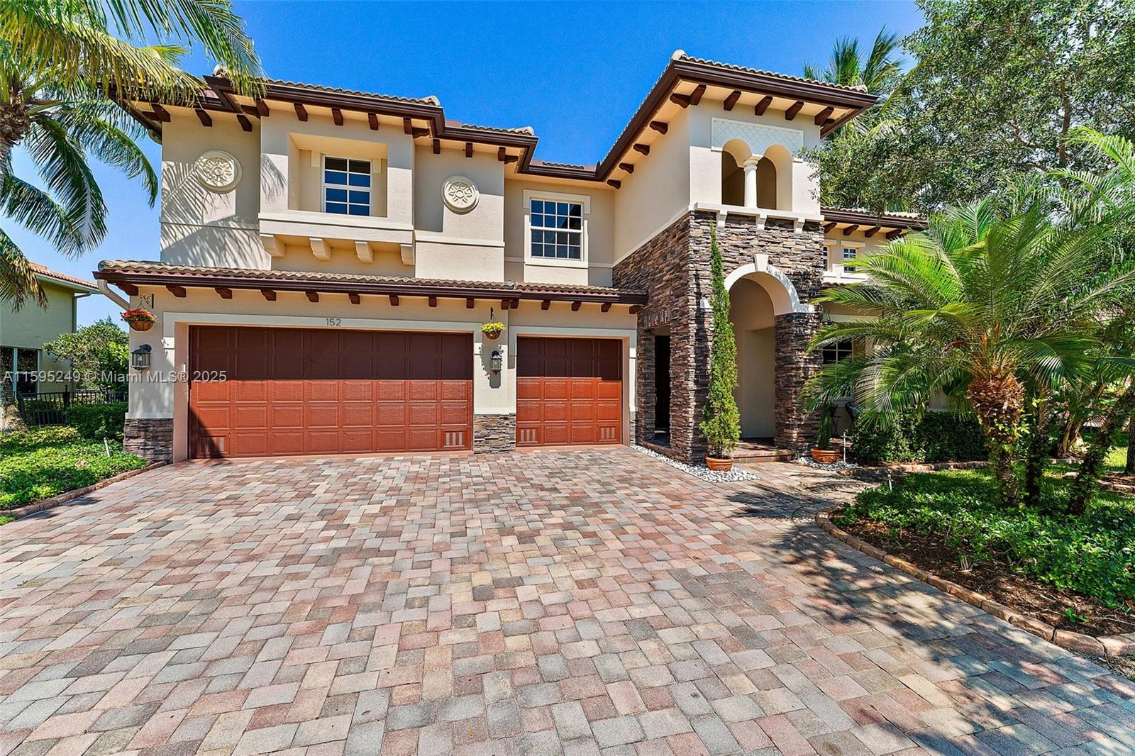 152 Umbrella Pl Property Photo 6