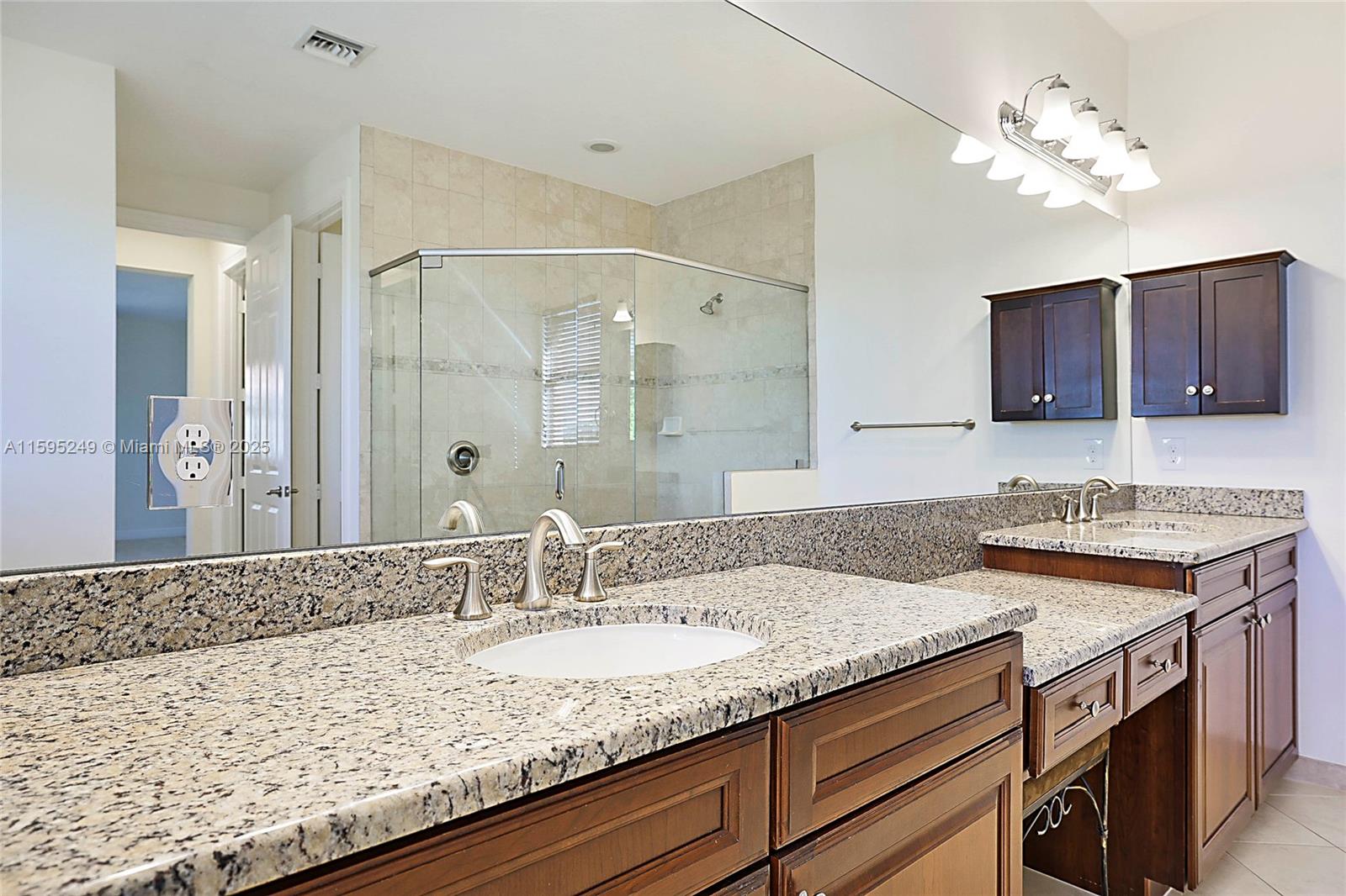 152 Umbrella Pl Property Photo 26