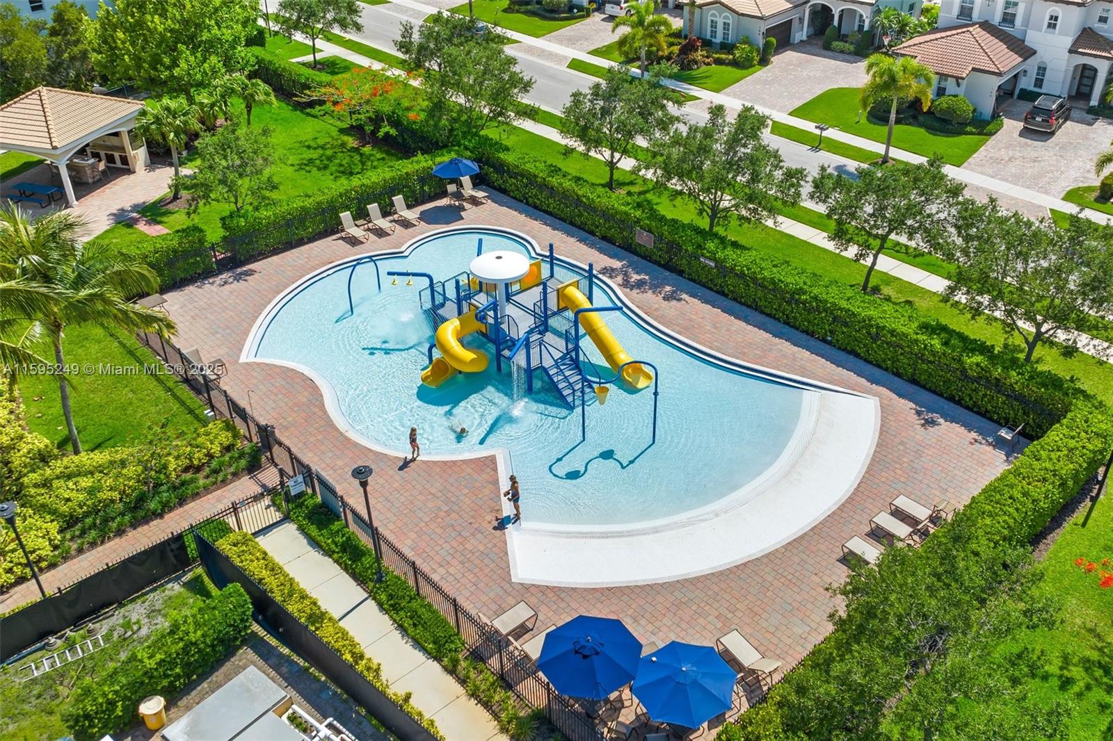 152 Umbrella Pl Property Photo 34