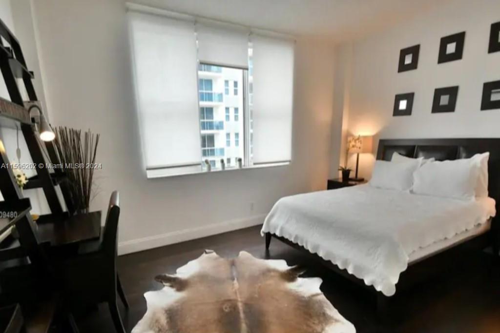 9195 Collins Ave 811 Property Photo 12