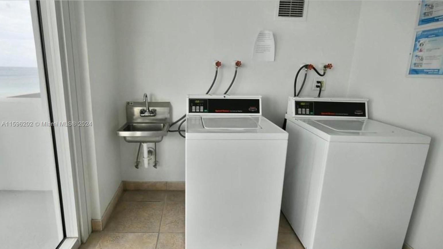 9195 Collins Ave 811 Property Photo 17