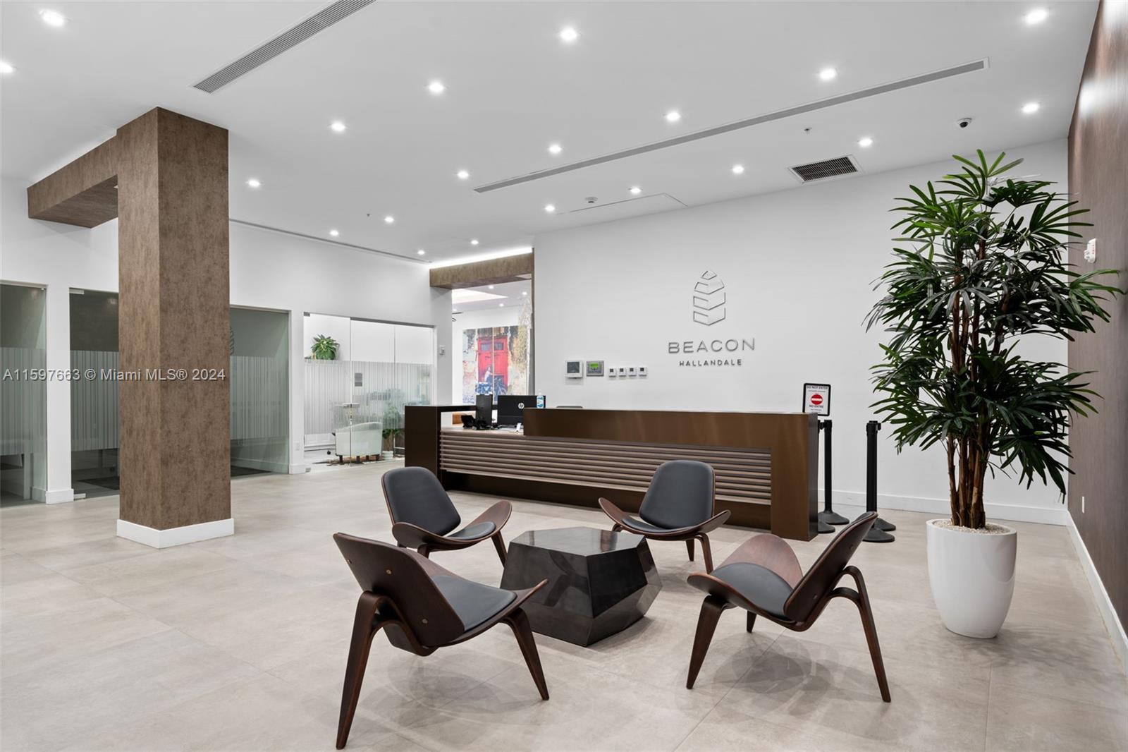 800 Se 4th Ave 817 Property Photo 1