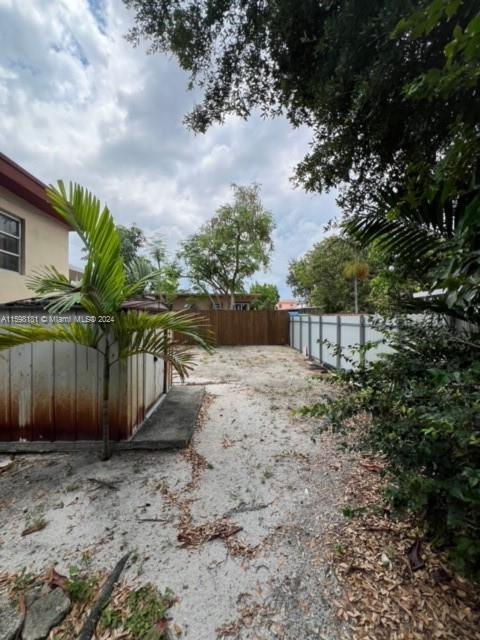 131 Nw 32nd Ct Property Photo 18